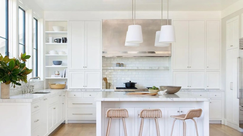 Cocinas modernas de color blanco para&nbsp;inspirarte